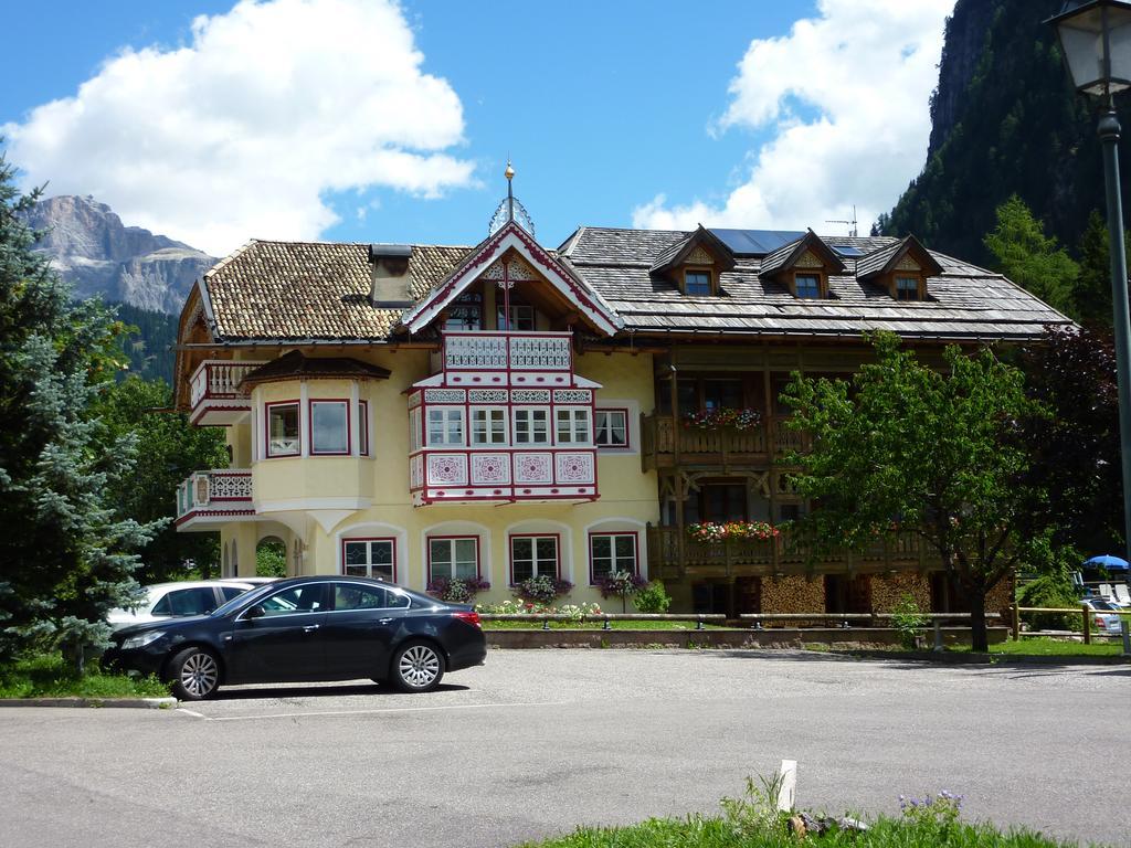 Appartamenti Majon Sotroi Campitello di Fassa Exteriör bild