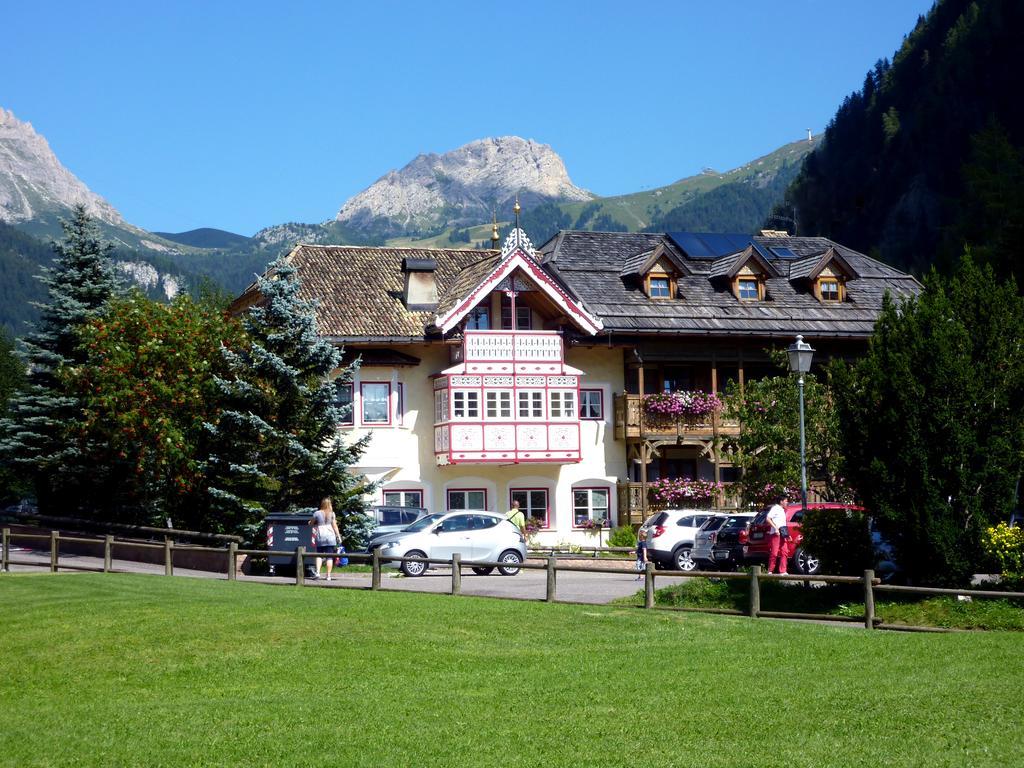 Appartamenti Majon Sotroi Campitello di Fassa Exteriör bild
